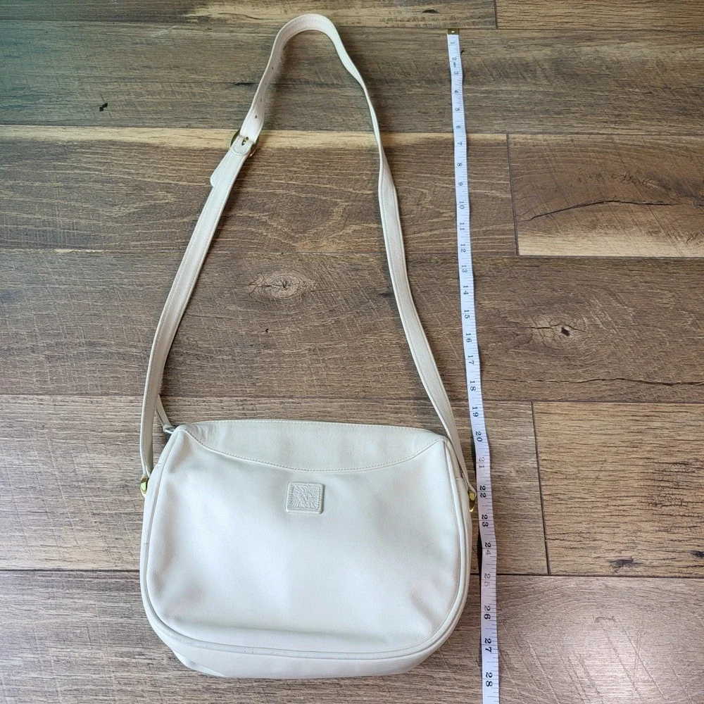 Anne Klein by Calderon Vintage Cream Leather Crossbody Bag Gold Lion Logo